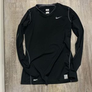 ✔️NIKE PRO SHIRT✔️